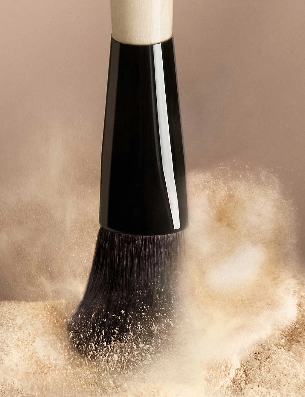 Bobbi Brown Sheer Finish Loose Powder 12g 5 Bobbi Brown Sheer Finish Loose Powder 12g - Image 5