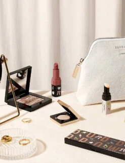 Bobbi Brown X Jenny Packham Luxe Eyeshadow 2.5g 13 Bobbi Brown X Jenny Packham Luxe Eyeshadow 2.5g -Bobbi Brown R04146253 MOONSTONE ALT06