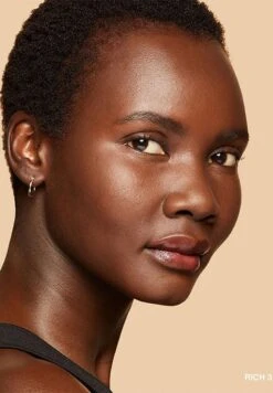 Bobbi Brown Vitamin Enriched Skin Tint SPF15 - Rich 3 7 Bobbi Brown Vitamin Enriched Skin Tint SPF15 - Rich 3 -Bobbi Brown original 233