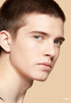 Bobbi Brown Vitamin Enriched Skin Tint SPF15 - Fair 3 -Bobbi Brown original 697